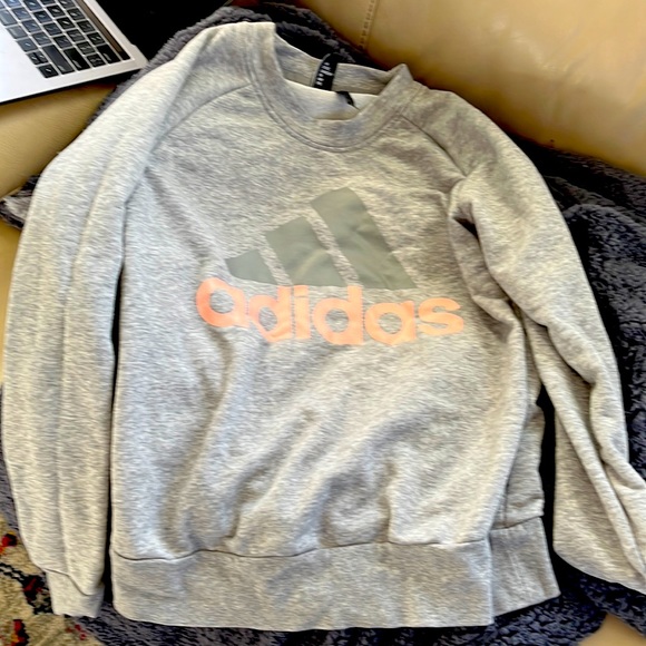 ADIDAS crewneck!!! - Picture 1 of 1